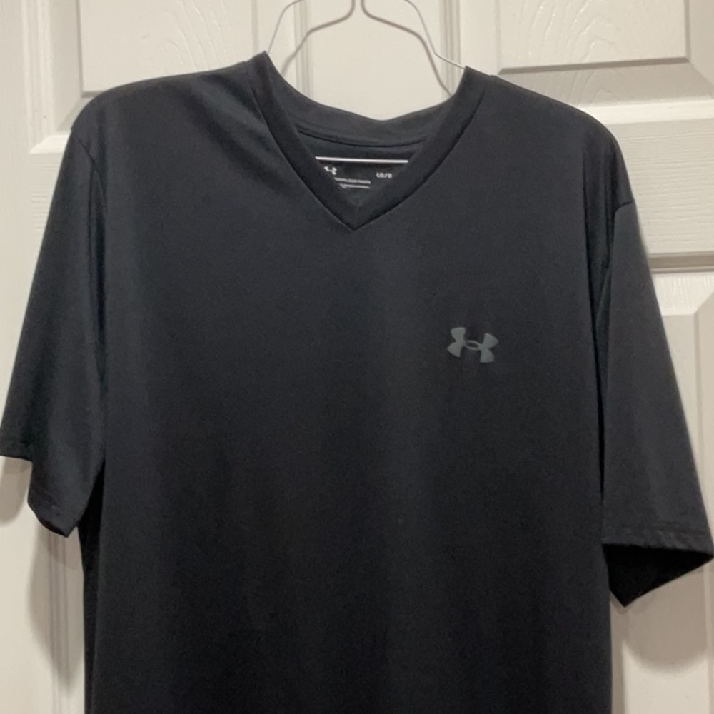 Under Armour Men's Short Sleeve Black Tee